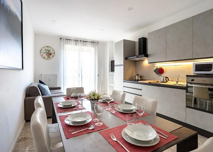 Rent Apartment - Parking And Comfort - Spacious Apt Up To 8 Pax